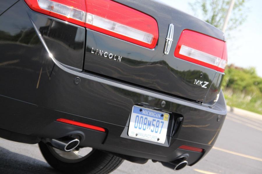  Lincoln MKZ 2010 года  (фото 32 из 211)